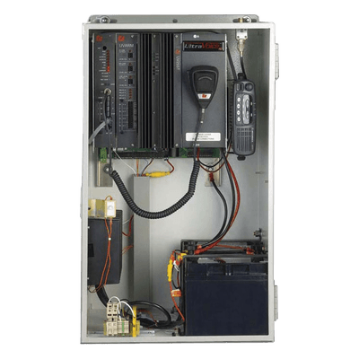 Cargador de Baterías Plomo Ácido / 12V / 10A Continuos / 3 Etapas / 3 Baterías Simultáneas / Entrada Universal 110-220V AC Q860000236 FEDERAL SIGNAL INDUSTRIAL