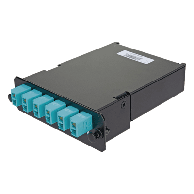 Placa Acopladora de Fibra Óptica FAP / 12 Fibras OM3/OM4 / 6 Conectores LC Duplex / 12 Pigtails de 1 m (3.28 ft) / Pérdida de Inserción 0.15 dB FCSZO-12-10P PANDUIT