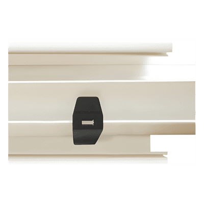 Clip sujetador para canaleta / Polietileno de baja densidad / Rango térmico -60°C a +90°C / Capacidad 40% EIA/TIA-569-A TEK-100-CLIP THORSMAN